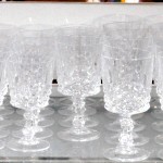 Kristallen glasservies voor 12 personen: water, rode wijn, witte wijn, port en champagne. Of samen 60 glazen.