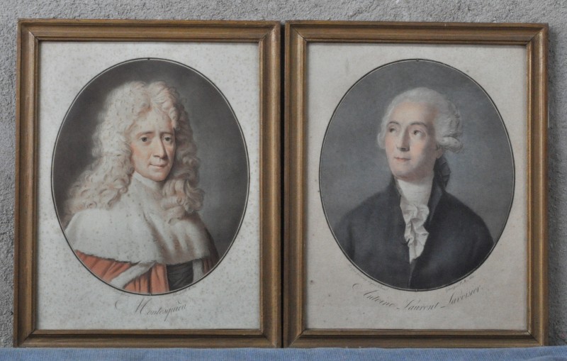 Twee XVIIIde eeuwse kleurengravures met afbeeldingen van bekende Franse figuren.
