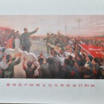 Tien diverse Chinese propagandistische posters uit de jaren zeventig: 86-704, Xie Zhigao & Hu Zhenyu, “The Growth of all Things depends on the Sun”. 86-717, “The Great Proletarian Cultural Revolution must be weged to the end”. 86-665, “New songs over the Hai river”. 86-638. “New spring”. 86-684, “Kind guidance. Chairman Mao teaching theory in Yan’an”. 86_642, “Two sisters”. 86-619, “Watching a friendly match between...”. 86-630, “The Mountain Village has changed”. 86-617, “Spring hoeing”. 873-20228, “Chairman Mao meets with Comrade Bethune”.