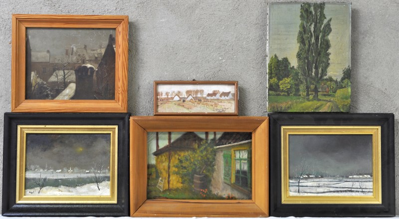 Een lot van zes olieverfschilderijtjes, waarvan vijf landschappen en een dorpszichtje.