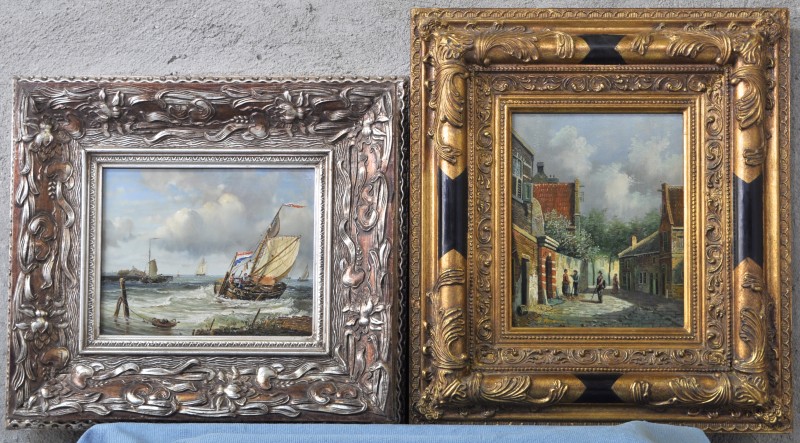 “Hollandse vissersboten” & “Straatzicht”. Twee olieverfschilderijtjes op paneel. Naar de XIXe eeuw.