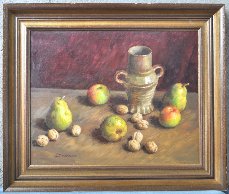 “Stilleven met appels, peren en noten”. Olieverf op doek. Gesigneerd.