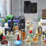 Een partij miniatuur eau de parfums en eau de toilettes van verschillende merken. De bijlage met ml in te bekijken tijdens tentoonstelling.