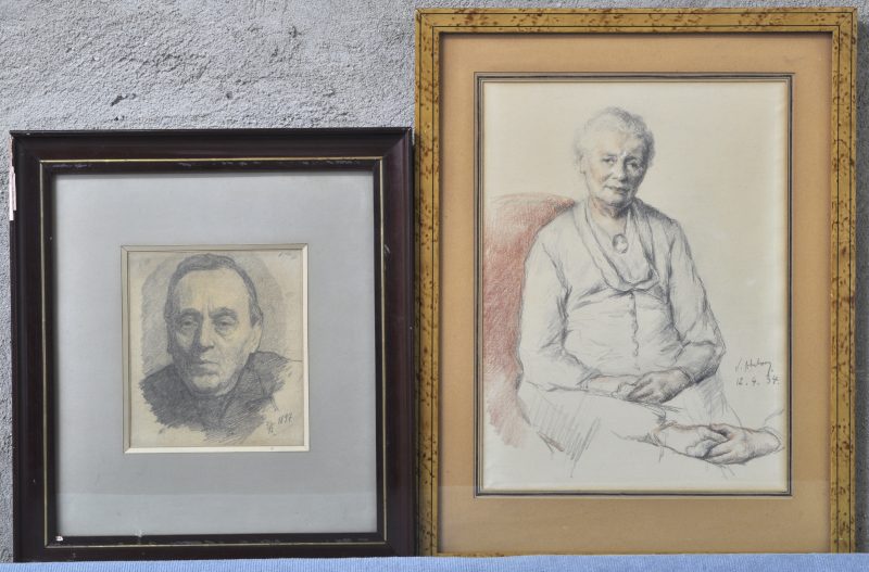 “Studie voor een portret van een oudere dame”. Houtskool en sanguine op papier. Gesigneerd en gedateerd 12/4/1934. We voegen er een portret van een heer aan toe in houtskool op papier, niet gesigneerd, maar gedateerd 26/12/1897 (17 x 15 cm).