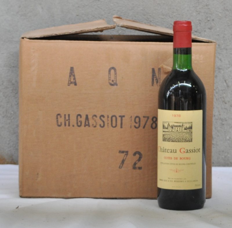Ch. Gassiot A.C. Côtes de Bourg  Edmond Cost & Fils, Langon M.O. O.D. 1978  aantal: 12 bt bn à ms