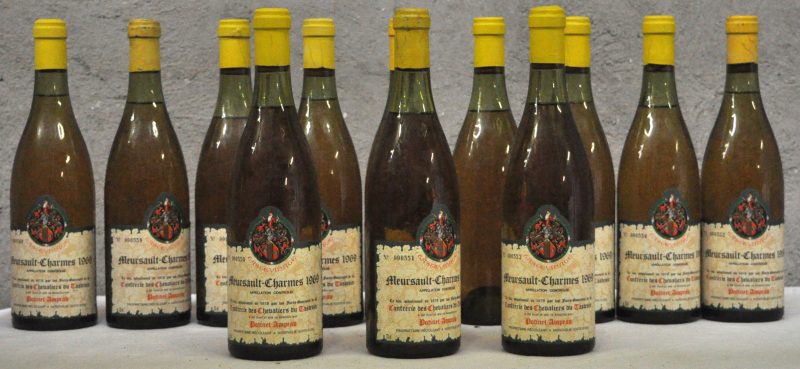 Meursault-Charmes A.C. -  Tastevinage 1e cru Potinet-Ampeau, Monthélie M.O. O.D. 1969  aantal: 12 bt 2,5 à 4,5 cm. 1 etiket manco
