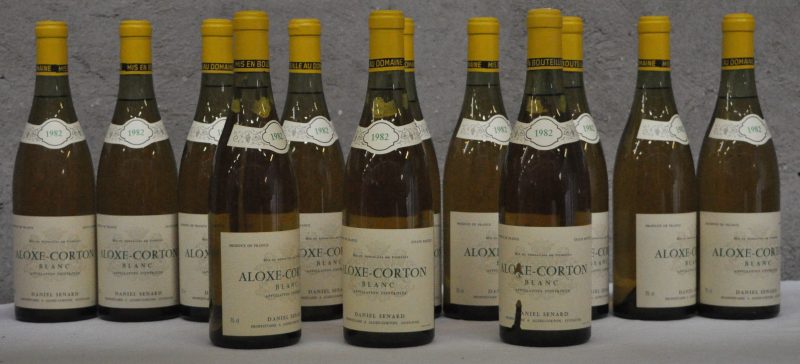 Aloxe-Corton Blanc A.C.  Daniel Senard, Aloxe M.D.  1982  aantal: 12 bt 1 à 2,5 cm.