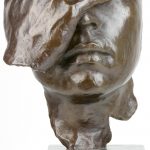 “Zien en zwijgen”. Een paar beelden van bruingepatineerd brons op arduinen sokkels naar werken van Salvador Dali.
