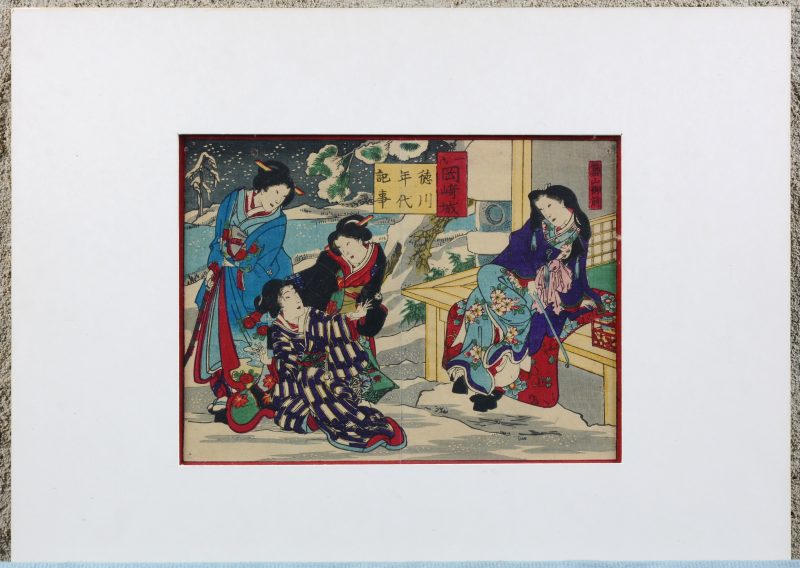 Een ingekleurde Japanse houtsnede met een voorstelling van vier Geisha’s. Eind XIXe eeuw.