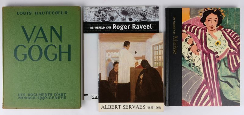 En lot van vier kunstboeken met betrekking tot Servaes, Raveel, Matisse en Van Gogh.