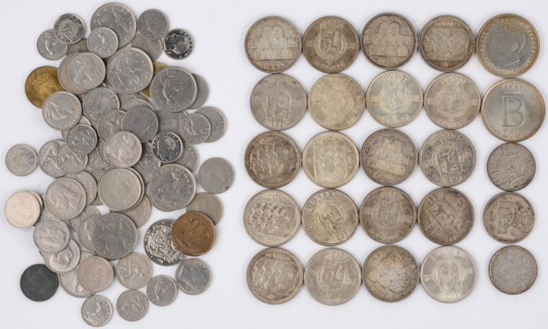 Een partij Belgische zilveren munten. 835‰.
