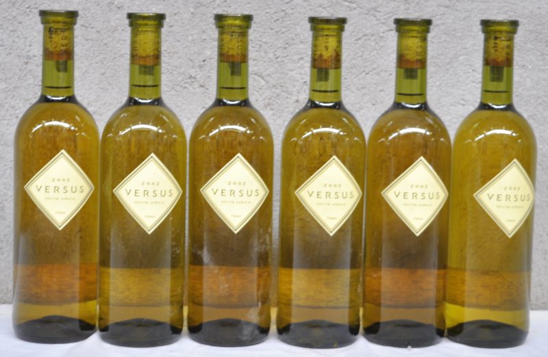 Versus Wine of Western Cape  Stellenbosch Vineyards Ltd M.O.  2002  aantal: 6 bt