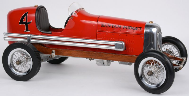 “Bantam midget”. Een model van een raceauto uit de jaren ‘30. Elektrische aandrijving. (te reviseren)