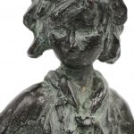 “Wiske”. Een bronzen beeld met groen patina. Gemonogrameerd en genummerd 24/100. Naar een ontwerp van Eugeen Van Mieghem.