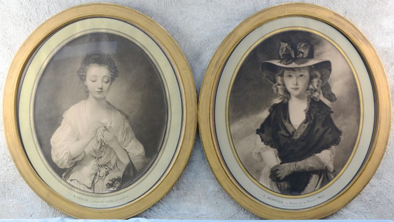 Twee ovale litho’s uit de XIXde eeuw. J.B. Greuze “Jeune fille effeuillant une marguerité” en J. Hoppner “Portrait de la Princesse Marie”. In oorspronkelijke vergulde lijst.