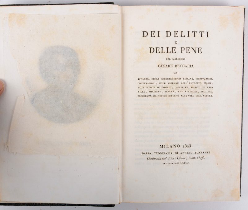 Dei delitti e delle pene, Milano, 1823  Gekartonneerde binding. Zeer goede staat.