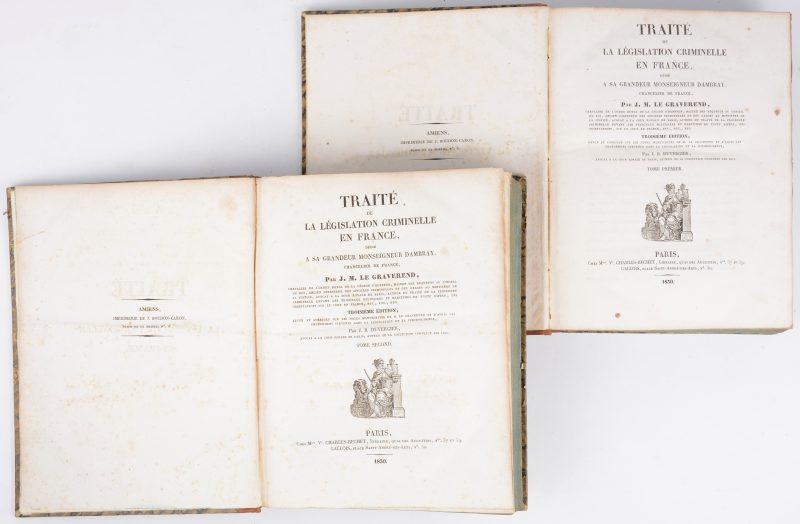J.M. LE GRAVEREND, Traité de la législation criminelle en France, Charles-Bechet, Paris, 1830, 2 delen. In-quatro, lederen ruggen.