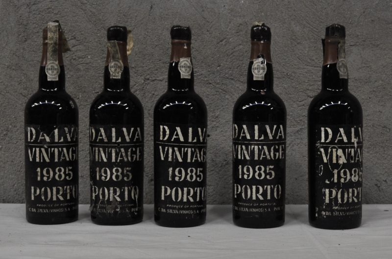 Dalva Vintage Porto   C. Da Silva (Vinhos) S.A., Porto M.O.  1985  aantal: 5 bt
