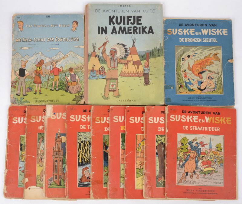 Een lot stripverhalen (12 stuks) waaronder 10 suske en Wiskes in slechte staat, Kuifje in Amerika ( 1946 - kartonnen kaft) en een Piet Pienter en Bert bibber.
