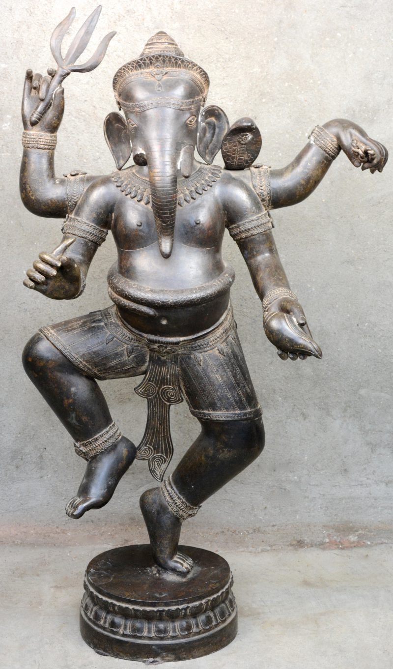 Een bronzen voorstelling van de God Ganesh.