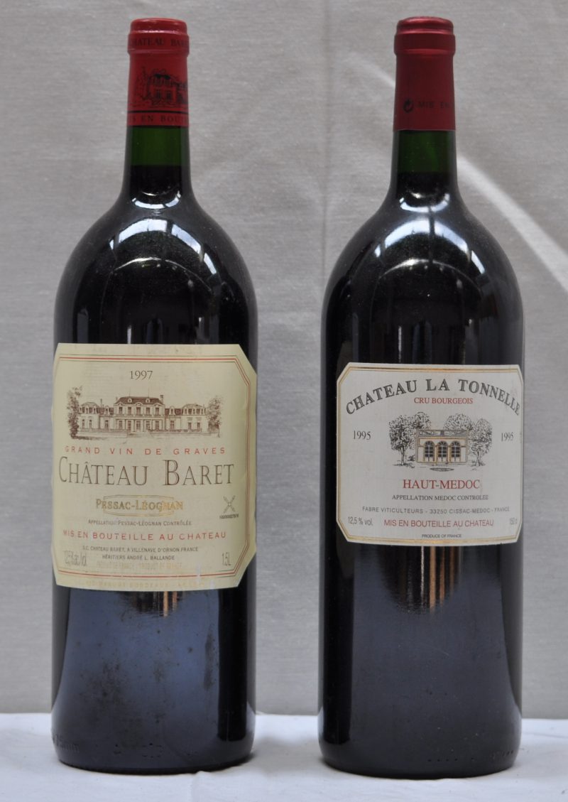 Lot rode Bordeaux        aantal: 2 Mag. Ch. Baret A.C. Pessac-Leognan   M.C.  1997  aantal: 1 Mag. Ch. La Tonnelle A.C. Haut-Médoc Cru bourgeois  M.C.  1995  aantal: 1 Mag.