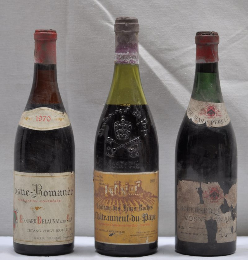 Lot rode wijn        aantal: 3 Bt. Vosne-Romanée A.C.  Bouchard Père & Fils, Beaune     aantal: 1 Bt. Vosne-Romanée A.C.  Edouard Delaunay & Ses Fils, L’Etang-Vergy   1970  aantal: 1 Bt. Ch. des Fines Roches A.C. Châteauneuf-du-Pape  Ets. des Fines Roches, Châteauneuf M.C.  1971  aantal: 1 Bt.