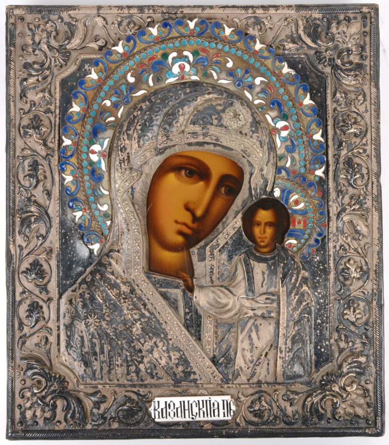 “Moeder Gods van Kazan”. Een reproductie van een Russische icoon. Met verzilverde en deels geëmailleerde riza.