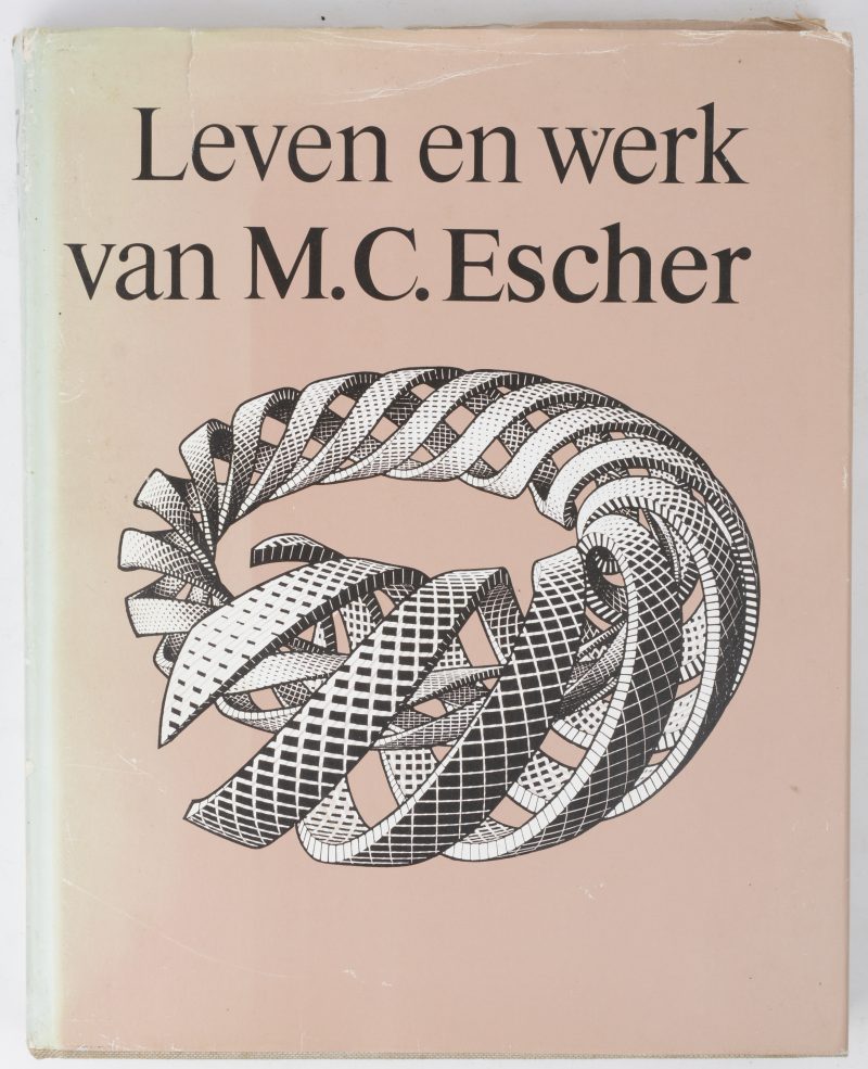 “Leven en werk van M.C. Escher”. Ed. Meulenhoff & co. Amsterdam, 1981.