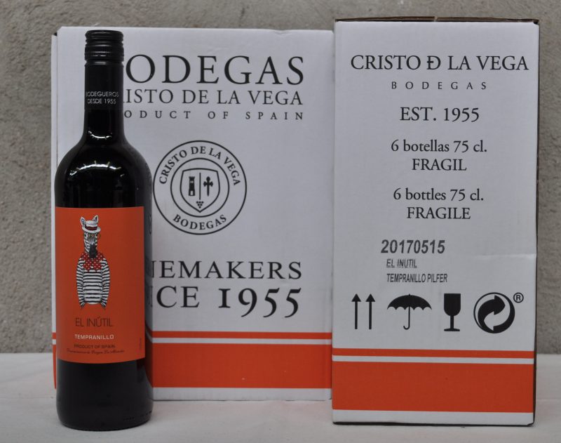 El Inùtil Tempranillo D.O. La Mancha  Bodegas Cristo de la Vega, Socuellamos M.O. O.D. 2016  aantal: 12 Bt. Er zijn nog 600 flessen extra beschikbaar