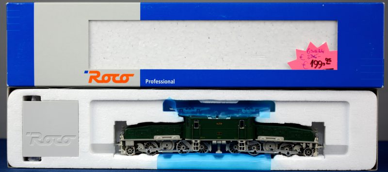 Een elektrische locomotief BR 14258 "krokodil" van de Zwitserse Spoorwegen voor spoortype HO. In originele doos. Nieuwstaat.