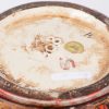 Een bolle vaas van meerkleurig geglazuurd aardewerk met een reliëfdecor van Franse lelies en bloemen. Onderaan genummerd 1408.