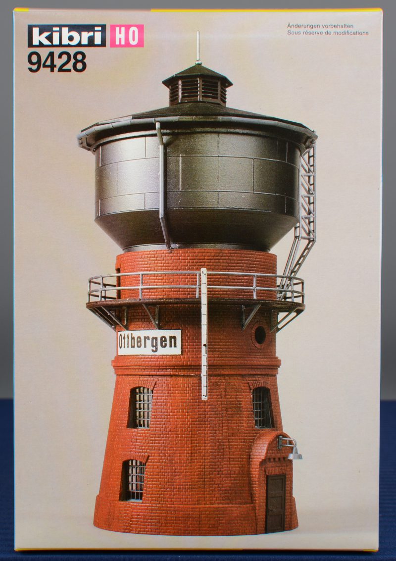 “Watertoren Ottbergen”. Een modelbouwkit op schaal HO. Compleet en in originele doos.
