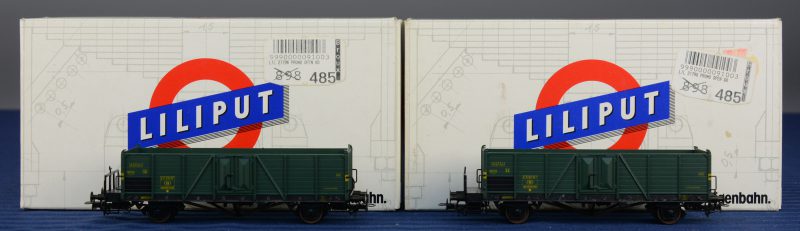 Twee open goederenwagons van de NMBS voor spoortype HO. In originele dozen.