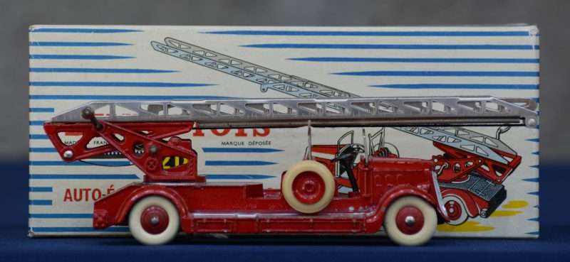 “Ladderwagen”. Een modelauto. In originele doos.