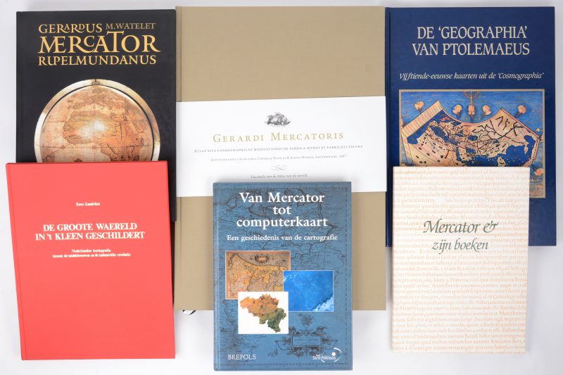 Een Lot van zes boeken in verband met Mercator en de Cartografie.