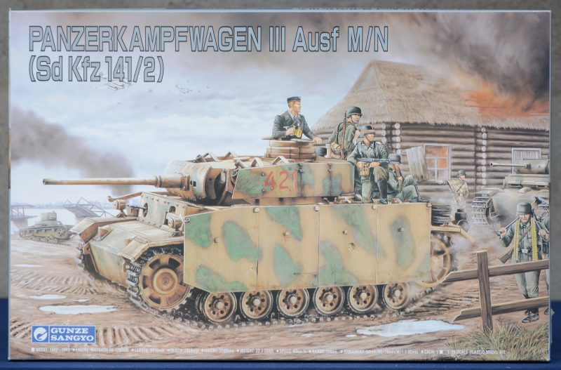 “Panzerkampfwagen III”. Een bouwpakket op schaal 1/35. Compleet en in originele doos.