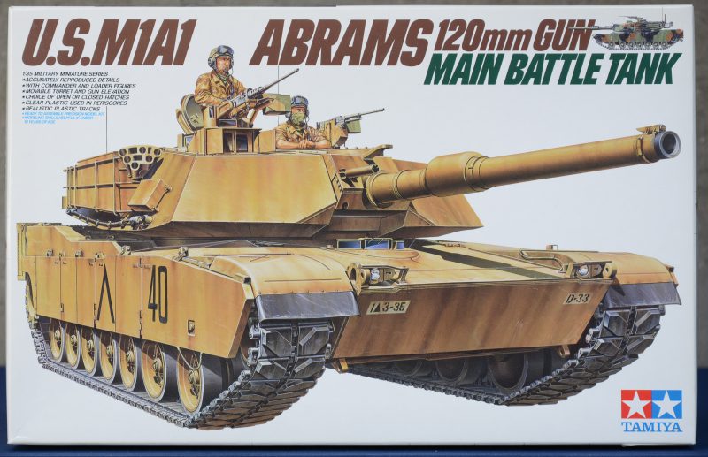 “U.S. M1A1 Abrams”. Een modelbouwkit op schaal 1/35. Compleet en in originele doos.