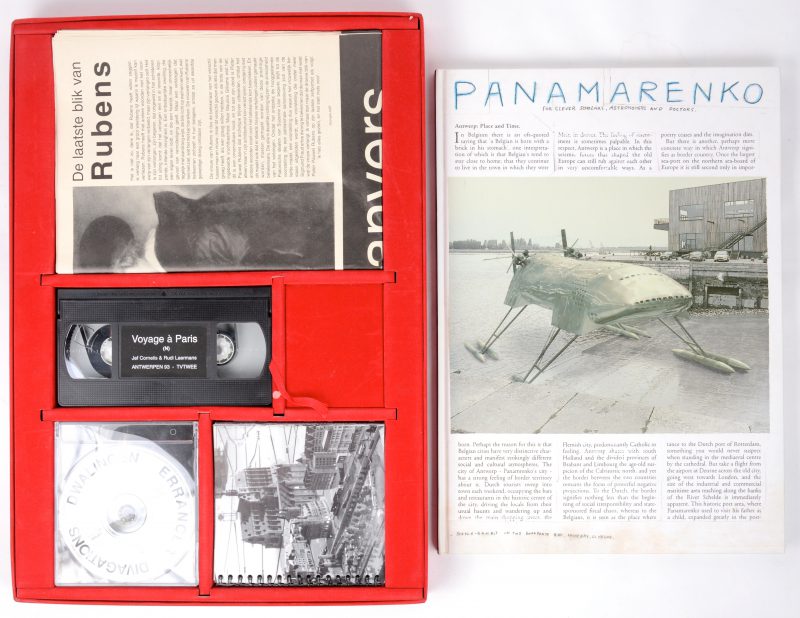 Een groep documenten betreffende Panamarenko voor het cultuurjaar ‘93 Antwerpen. We voegen er een recenter boek aan toe.