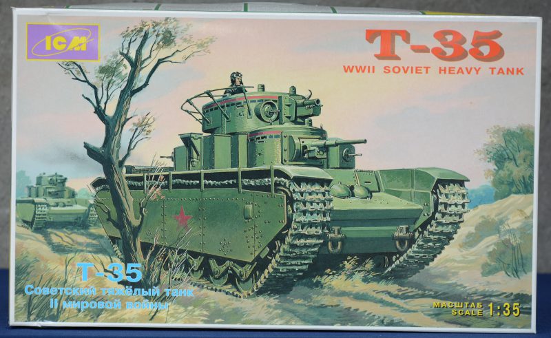 “T-35”. Een modelbouwkit op schaal 1/35. Compleet en in originele doos.