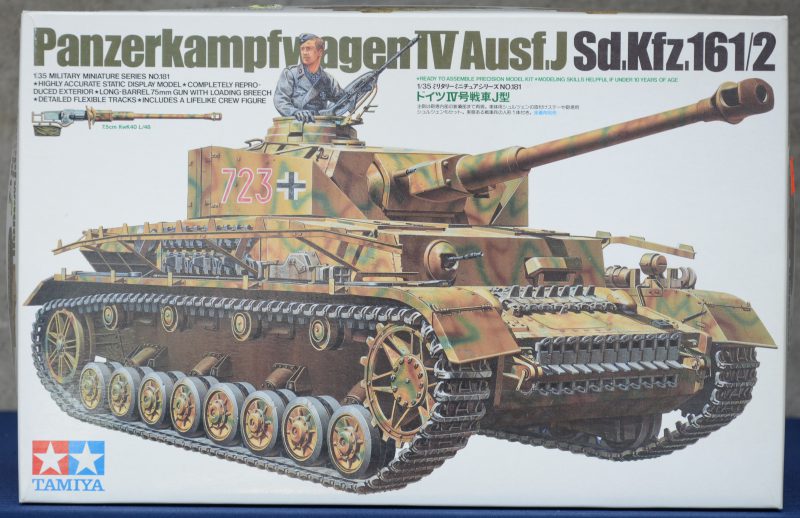 “Panzerkampfwagen IV - J”. Een modelbouwkit op schaal 1/35. Compleet en in originele doos.
