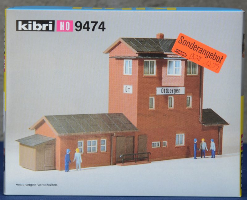 “Seinhuis Ottbergen”. Een bouwpakket op schaal HO. Compleet en in originele doos.