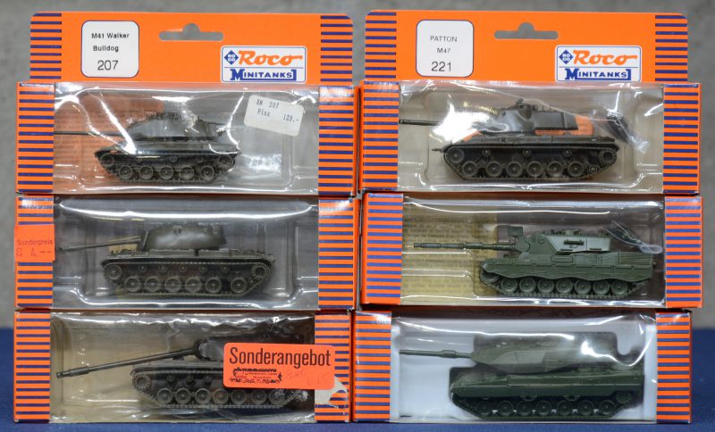 Zes militaire voertuigen op schaal HO:- M41 Walker Bulldog- M 103 Kampfpanzer- M 48 A1- M 47 Patton tank.- Leopard 2 A5 tank.- M1A1 Abrams tank.- PZH 2000.