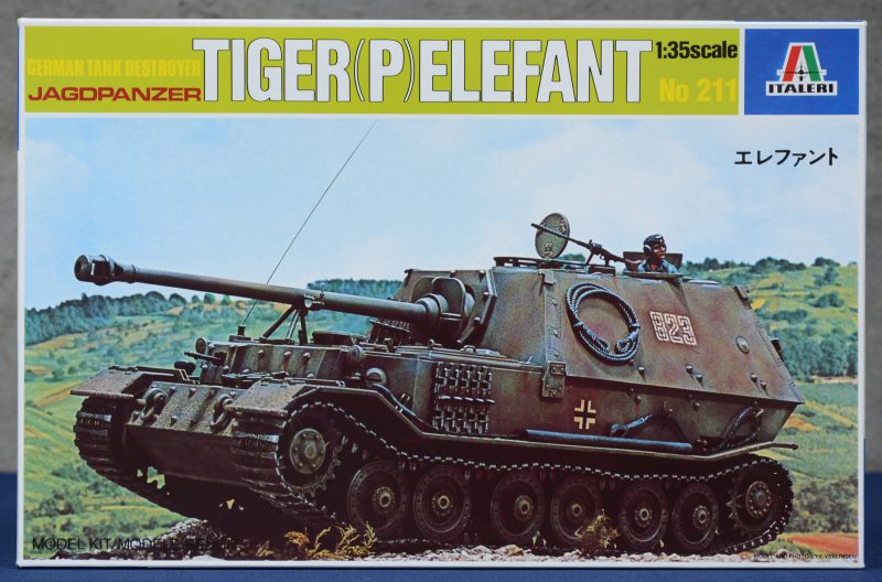 “Jagdpanzer Tiger P Elephant”. Een bouwpakket op schaal 1:35. Compleet en in originele doos.