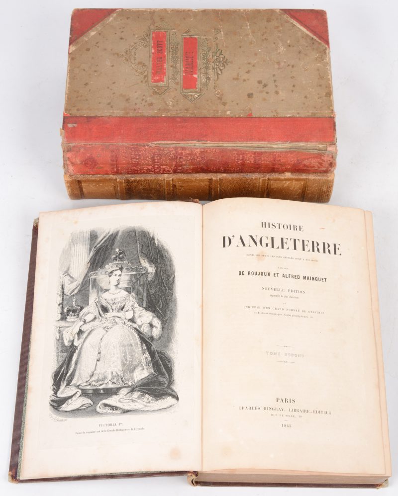 “L’Histoire de l’Angleterre” 1844 (2 delen) en Sir Walter Scott. “Ivanhoe” (Nederlandse uitgave, XIXde eeuw).