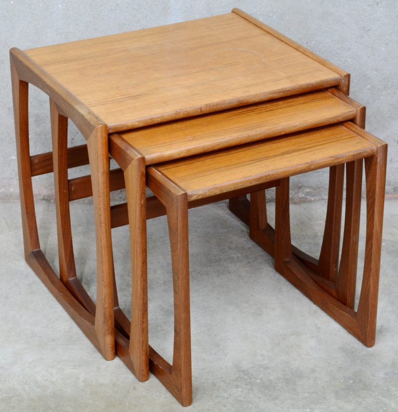 Een driedelig design ‘Nest of tables’.