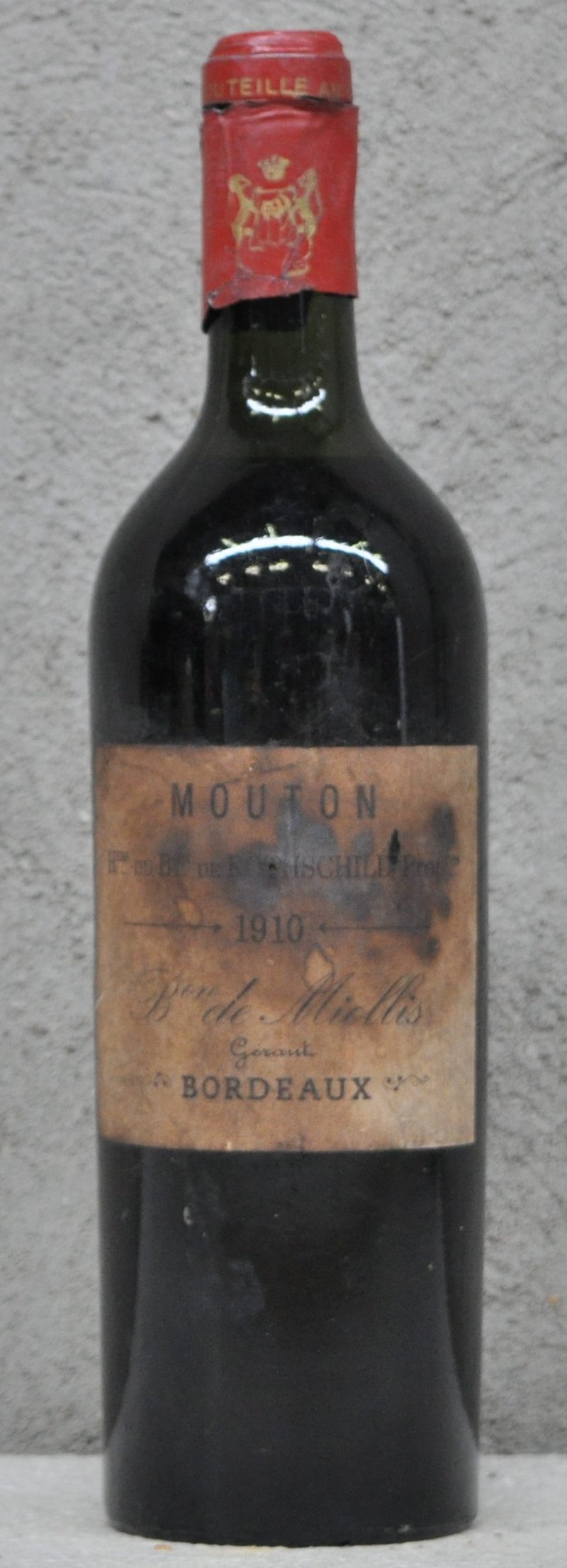Mouton   Hers du Bon de Rothschild Propres, Bordeaux   1910  aantal: 1 bt ts, afgesneden capsule
