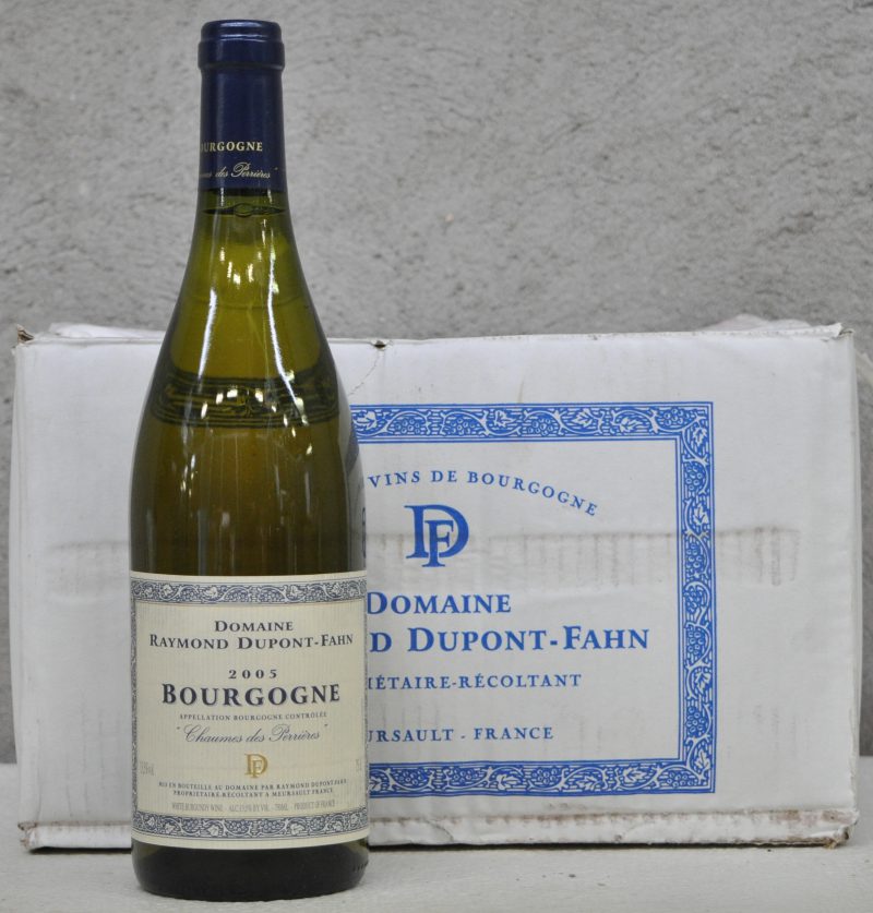 Bourgogne “Chaumes des Perrières” A.C. - Blanc  Dom. Raymond Dupont-Fahn, Meursault M.D. O.D. 2005  aantal: 6 bt.
