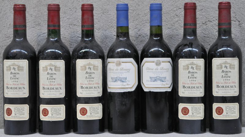 Lot rode bordeaux      1989  aantal: 7 bt. Baron de Lestac A.C. Bordeaux   M.O.  1989  aantal: 5 bt. Côtes de Bourg A.C.  Dulong Frères, Floirac M.O.  1989  aantal: 2 bt.