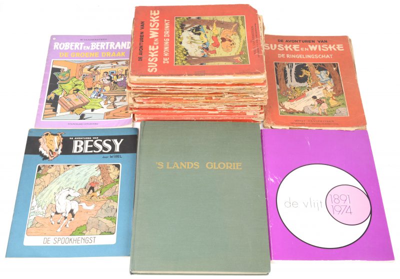 Een lot van 21 albums van Suske en Wiske, waarbij elf eerste drukken. Sletig. Bijgevoegd een album van Robert en Bertrand, een album van Bessy, een boek “De Vlijt” en een chromo-album “’s lands Glorie”.