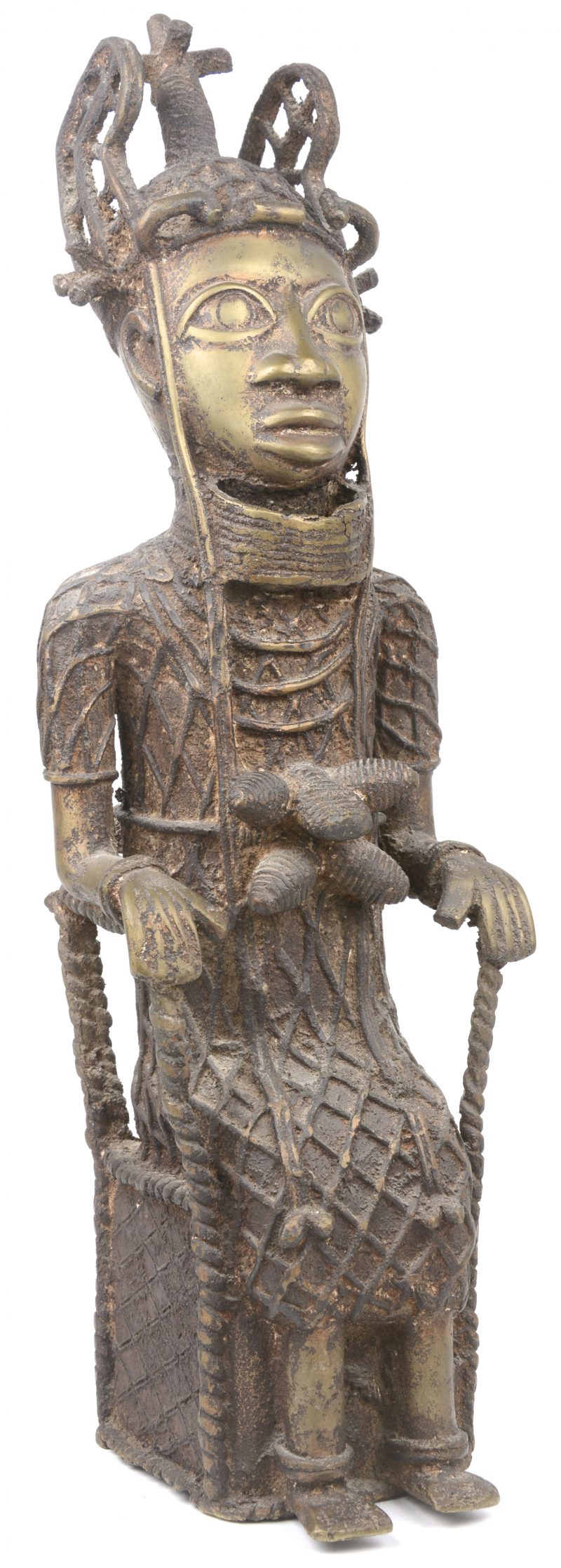 Een bronzen koningsbeeld uit Benin. XIXde eeuw.